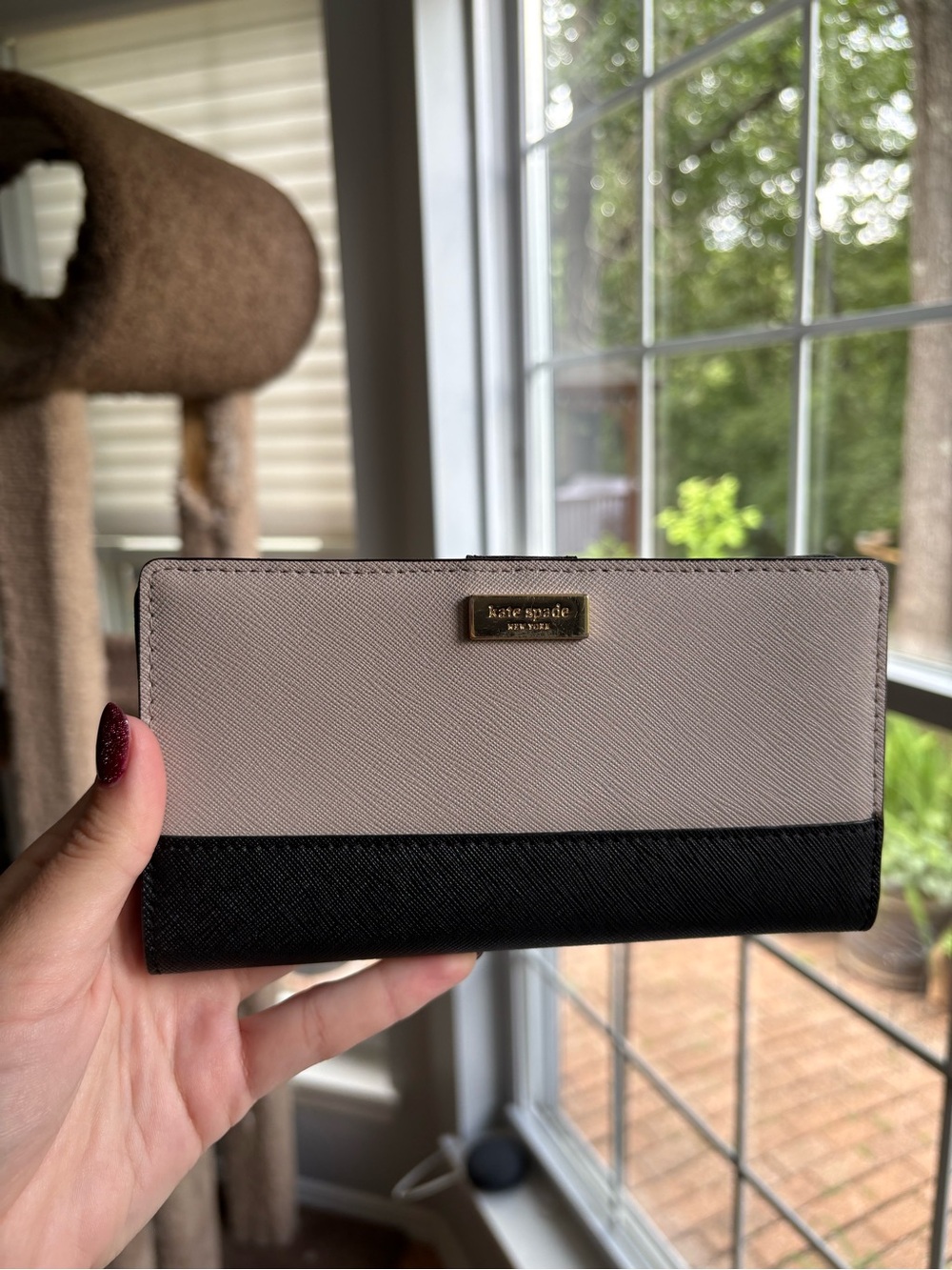 kate spade blush pink and black Continental Zip Wallet with Gold Logo